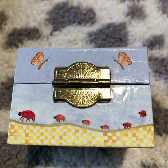 Toothfairy Box and Notecard - Picture 8 of 9